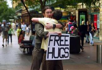 Free_hugs_wideweb__470x3230
