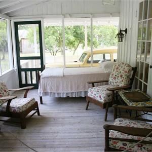 99d8d9d6ce24f9348462b6a57d9c238f